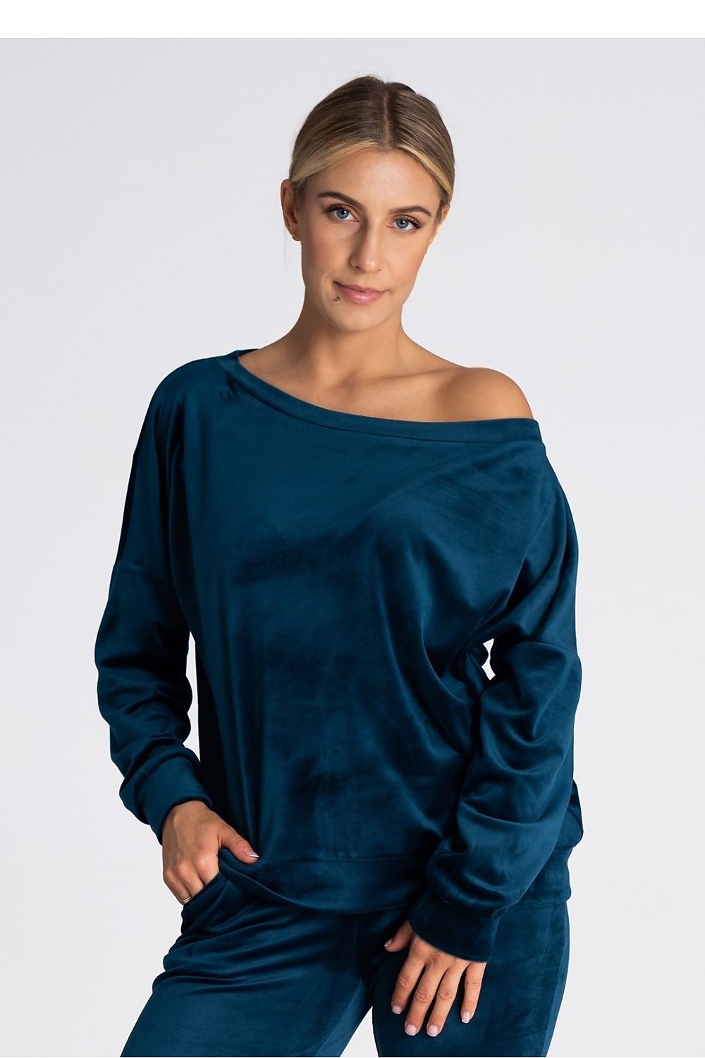 Oversized Boat Neck Blouse Figl