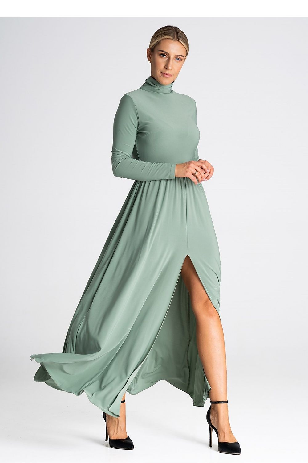 Fitted Maxi Dress With Turtleneck Figl