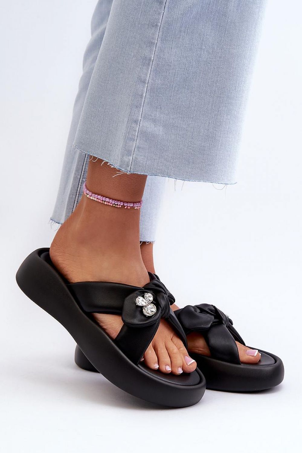 Stylish Comfortable Flip-Flops Goe