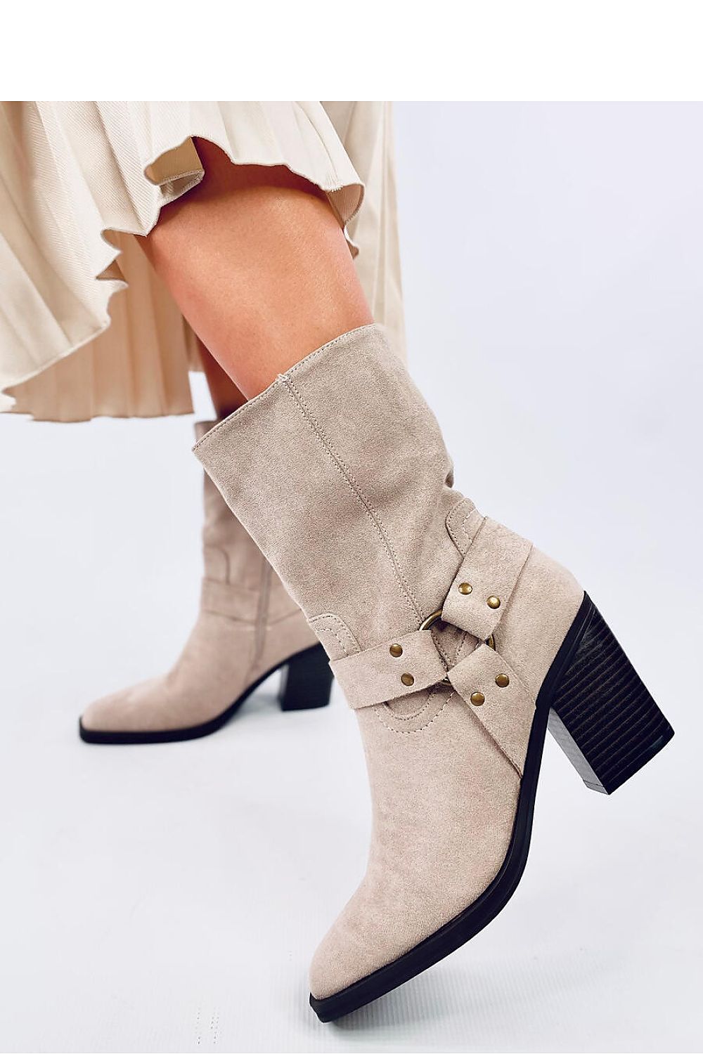 Stylish Suede Cowboy Boots Inello