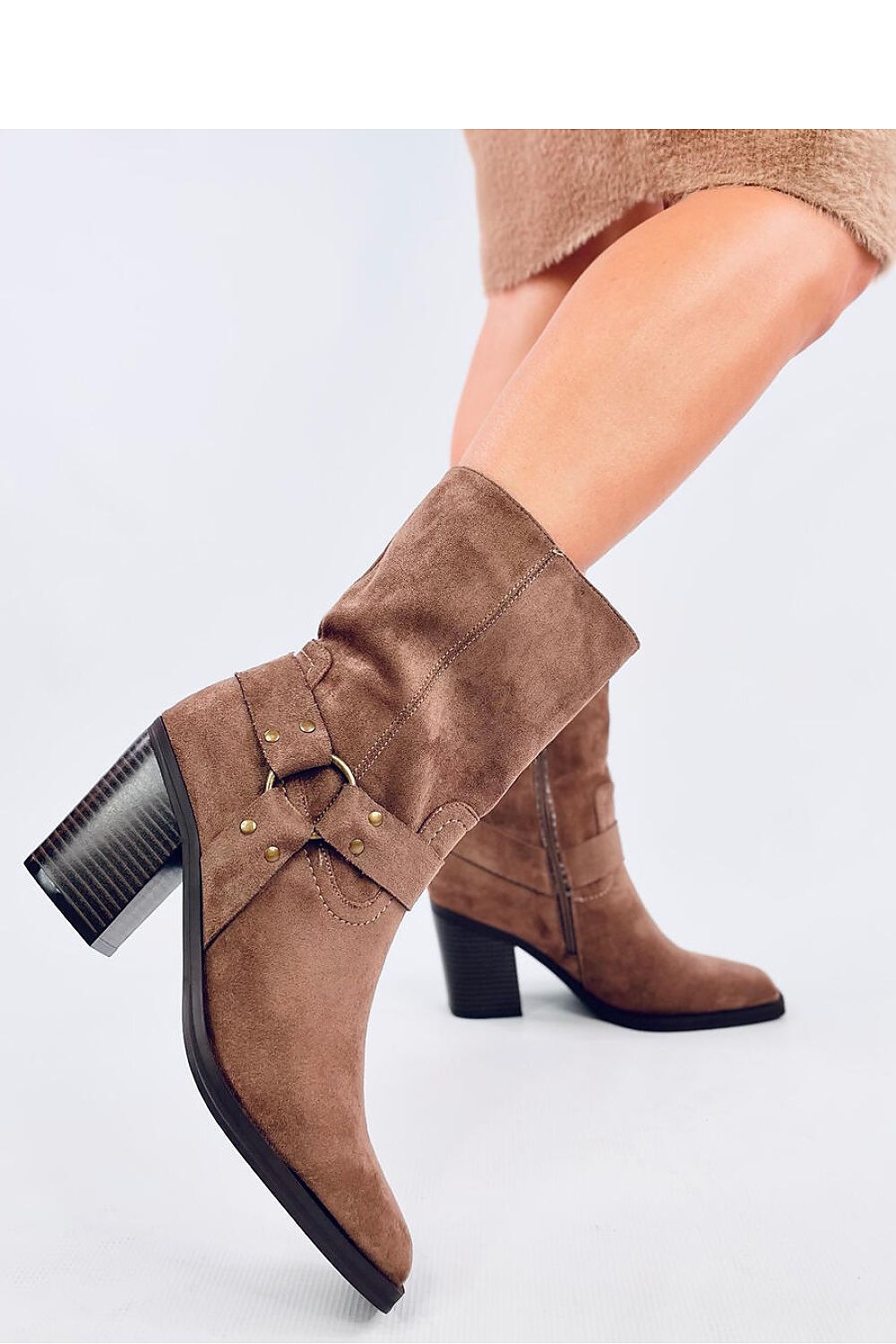 Stylish Suede Cowboy Boots Inello