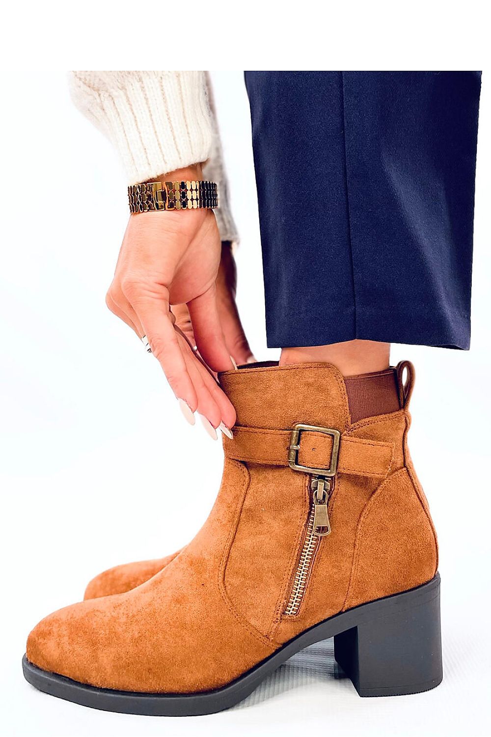 Comfortable Suede Heel Boots Inello