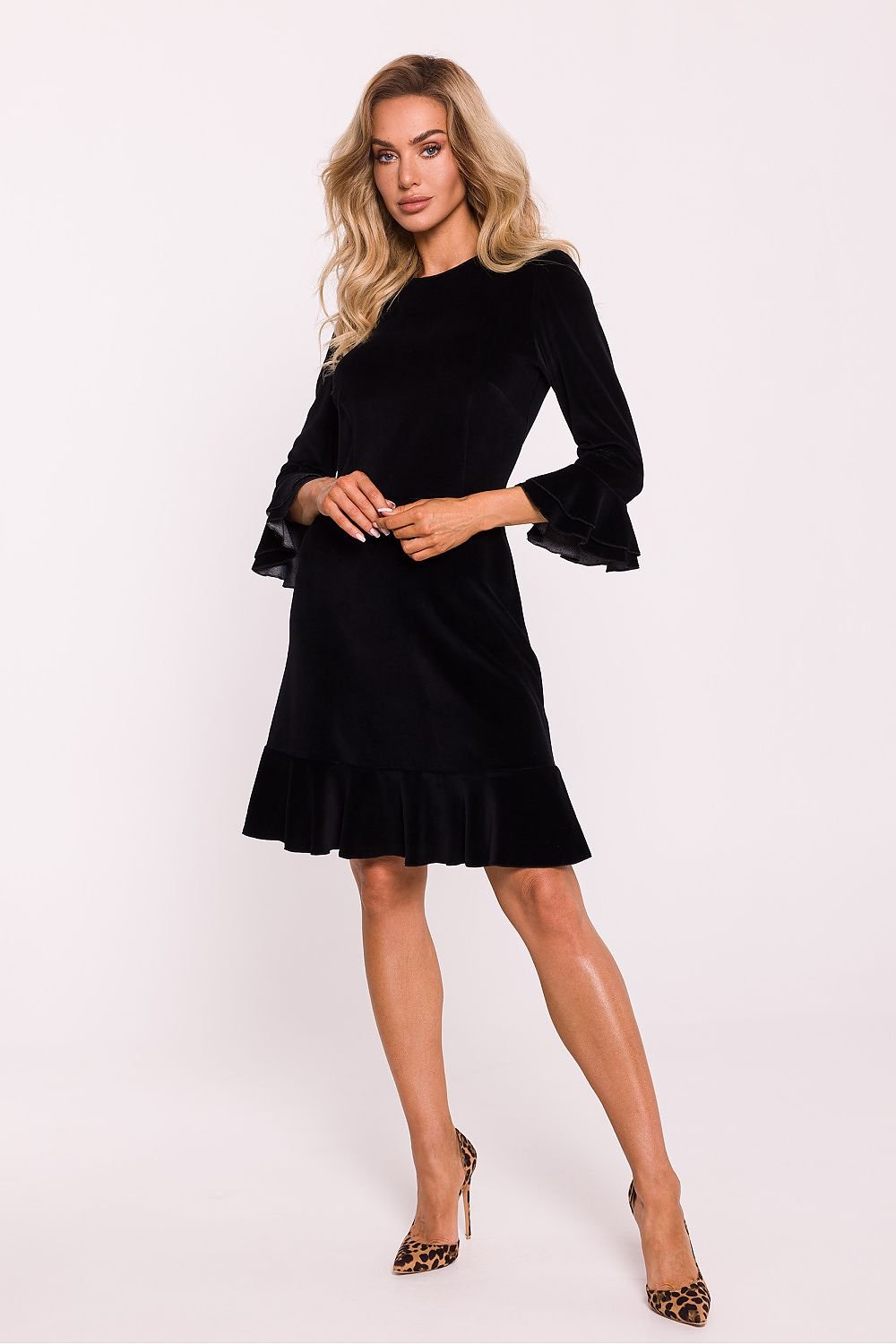 Charming Ruffled Velour Knit Daydress Moe