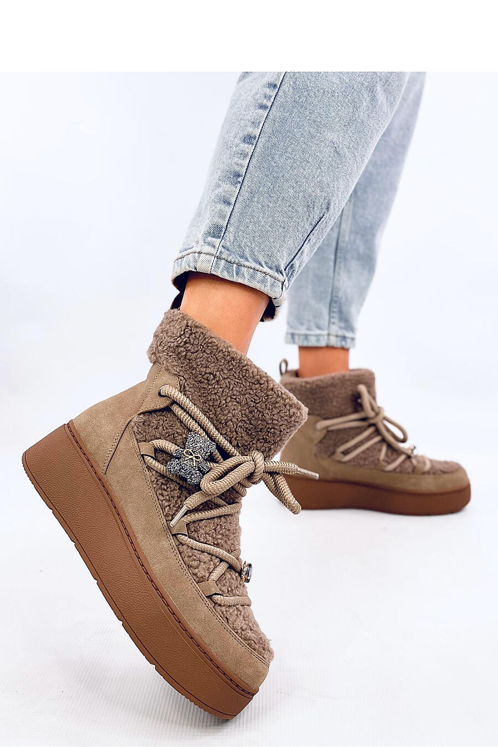 Cozy Platform Snow Boots Inello