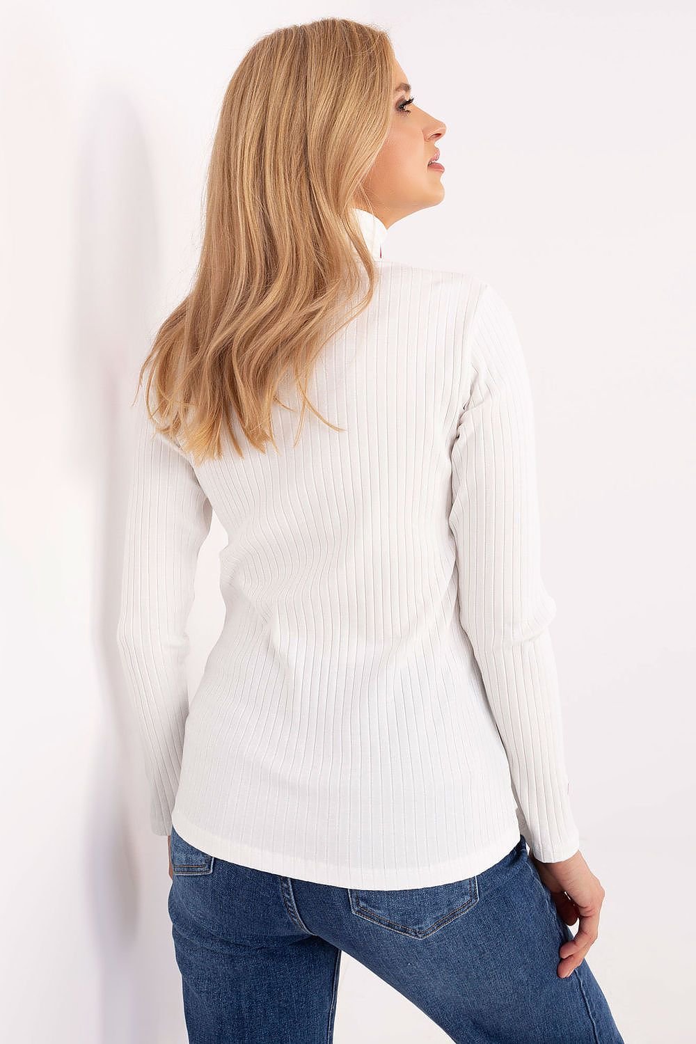 Elegant Turtleneck Sweater Charming Hearts