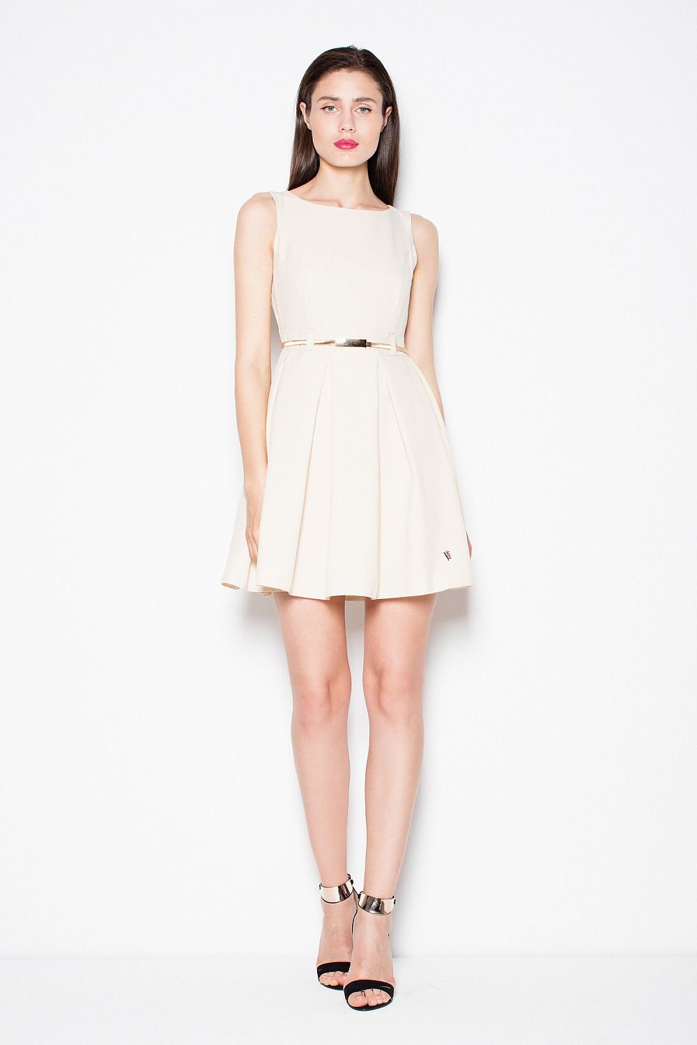 Elegant Pleated Sleeveless Cocktail Dress Venaton