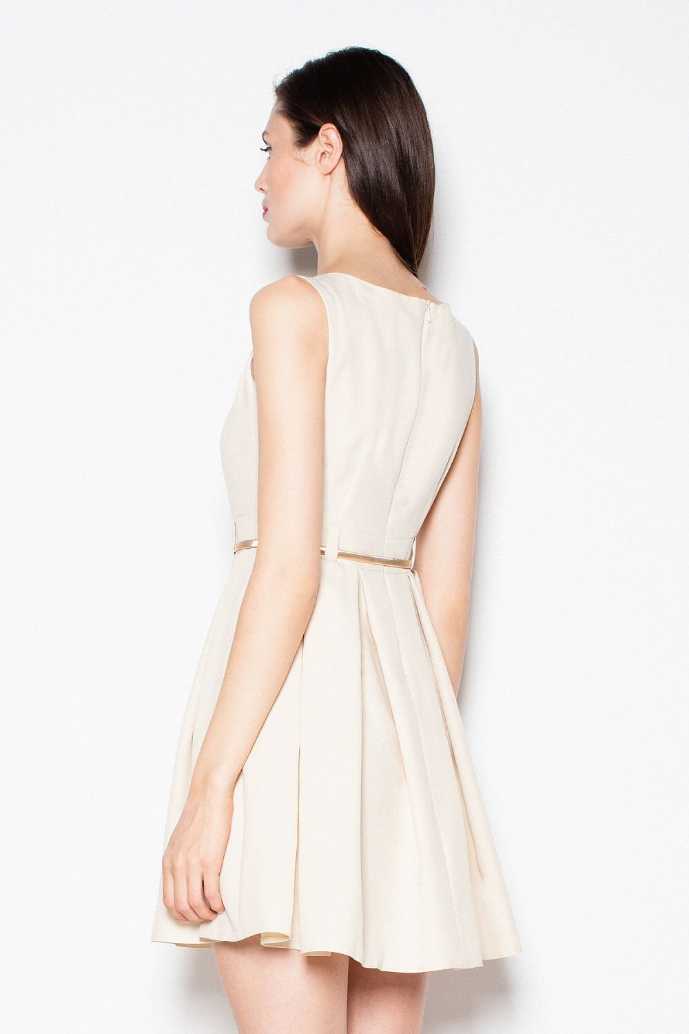 Elegant Pleated Sleeveless Cocktail Dress Venaton