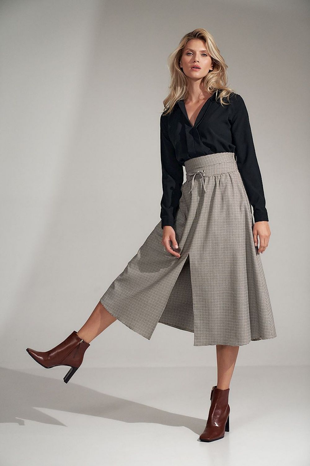 Flared Pleated Plaid Skirt Figl