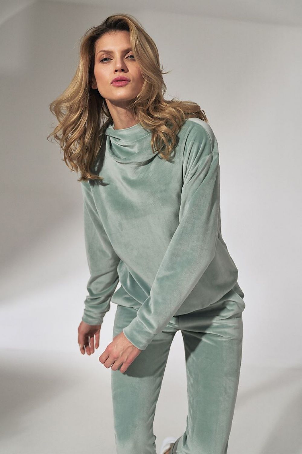 Velour Hooded Green Sweatshirt Figl