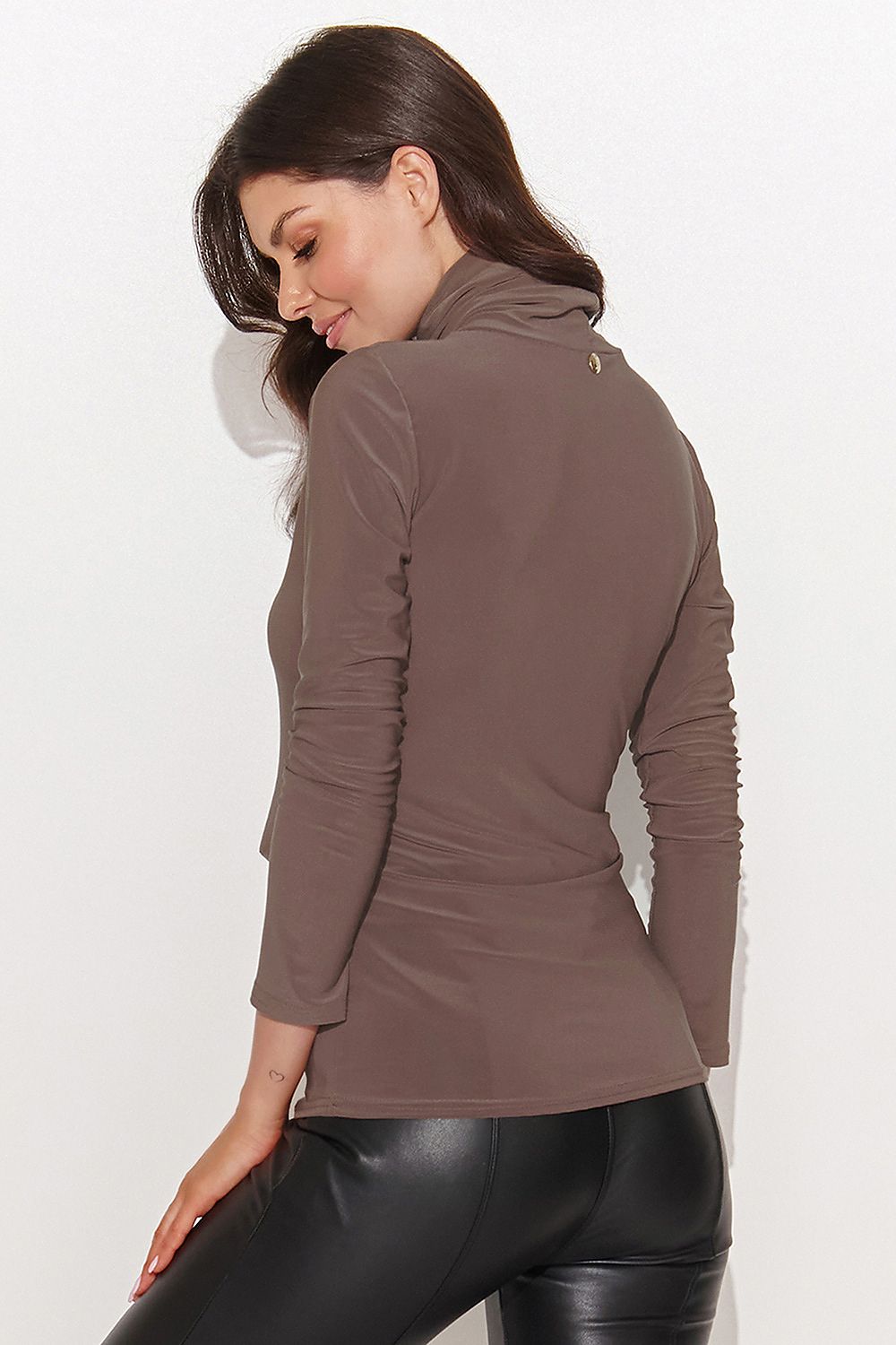 Elegant Stretchy Turtleneck Blouse Numinou